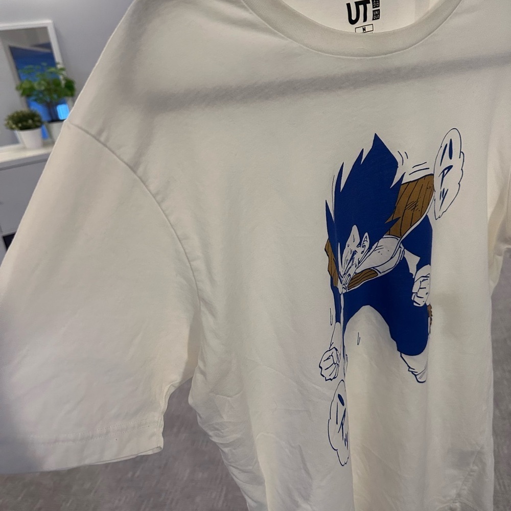 50th Anniversary VEGETA DRAGON BALL UNIQLO Limited Edition - Picture 3 of 11